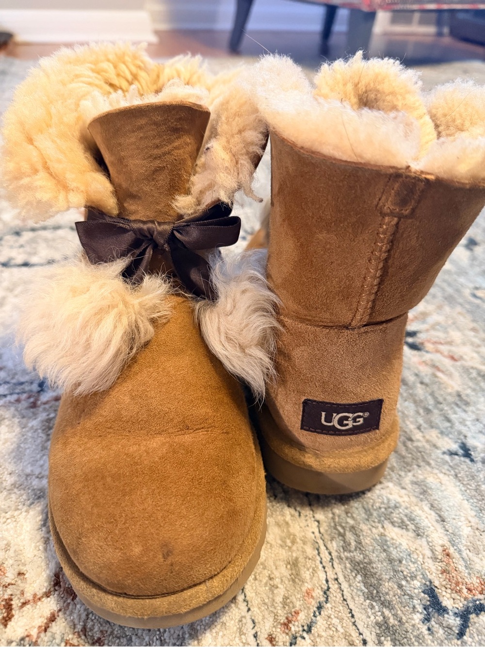 UGG BOOTS